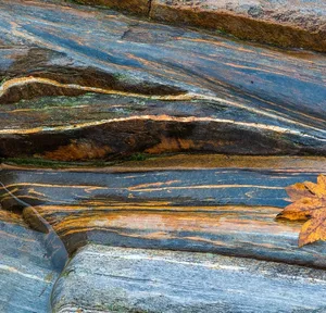 Wzorcowanie nieakredytowane porównawczych wzorców chropowatości (zestaw 27-30 szt.) + świadectwo wzorcowania