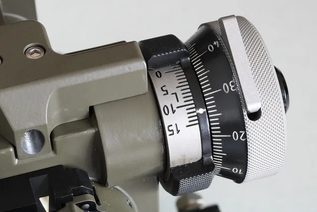 Mikrometr zewnętrzny noniuszowy (MMZb-C) 0-25/ 0.01 mm DIN 863-1